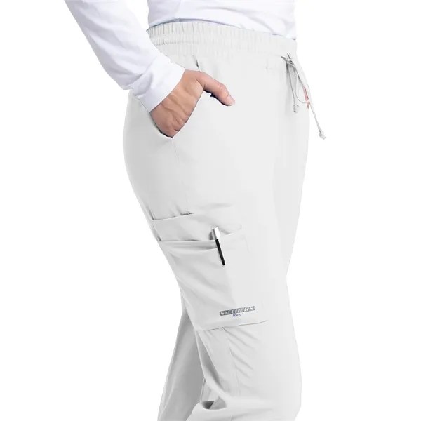 Skechers - Women's Four-Pocket Low-Rise Theory Jogger Scr... - Skechers - Women's Four-Pocket Low-Rise Theory Jogger Scr... - Image 52 of 53