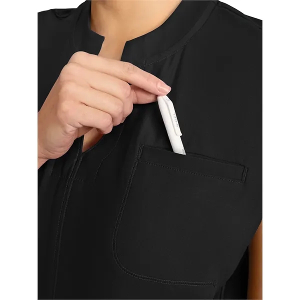 Infinity Kinetic - Women's 1-Pocket V-Neck Top - Infinity Kinetic - Women's 1-Pocket V-Neck Top - Image 2 of 11