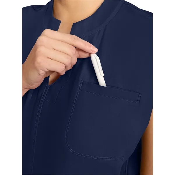 Infinity Kinetic - Women's 1-Pocket V-Neck Top - Infinity Kinetic - Women's 1-Pocket V-Neck Top - Image 9 of 11