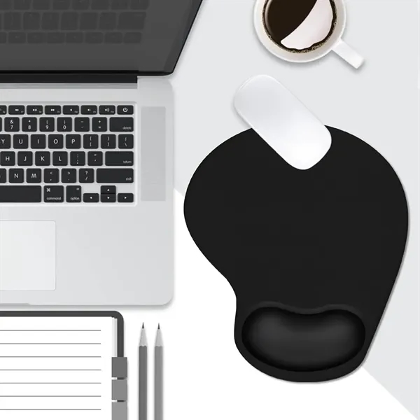 Ergonomic Mouse Pad with Gel Wrist Rest Support - Ergonomic Mouse Pad with Gel Wrist Rest Support - Image 4 of 5