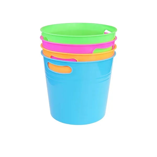 Extra-large 170oz plastic beer cooler bucket - Extra-large 170oz plastic beer cooler bucket - Image 1 of 3