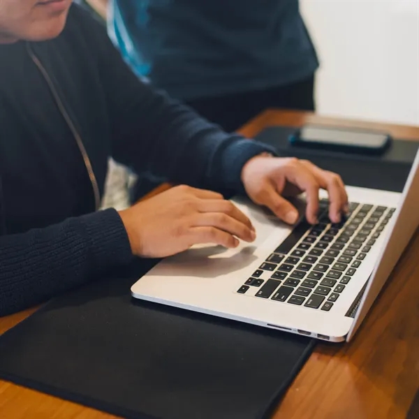 Jacob Wireless Charging Mouse Pad - Jacob Wireless Charging Mouse Pad - Image 14 of 15