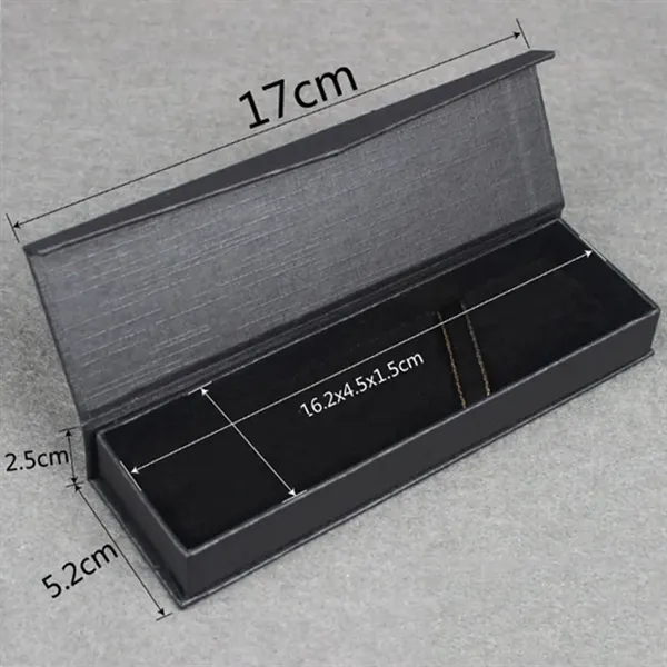 Magnetic clasp flip pen case - Magnetic clasp flip pen case - Image 3 of 3