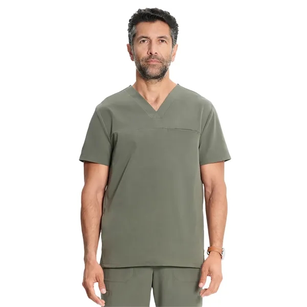Medelita Scrubs - Men's 3-Pocket Vapor V-Neck Seamed Top - Medelita Scrubs - Men's 3-Pocket Vapor V-Neck Seamed Top - Image 4 of 8