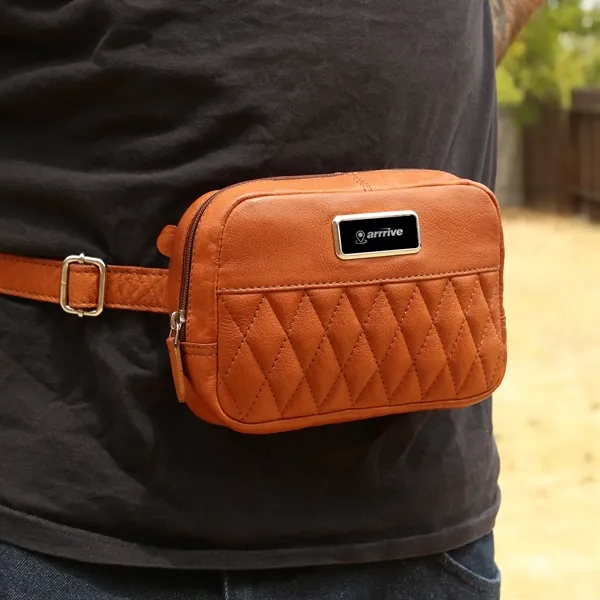 Brea Canyon Leather Cross Body Bag - Brea Canyon Leather Cross Body Bag - Image 11 of 19