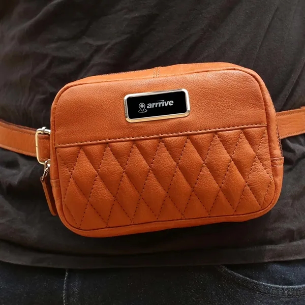 Brea Canyon Leather Cross Body Bag - Brea Canyon Leather Cross Body Bag - Image 14 of 19