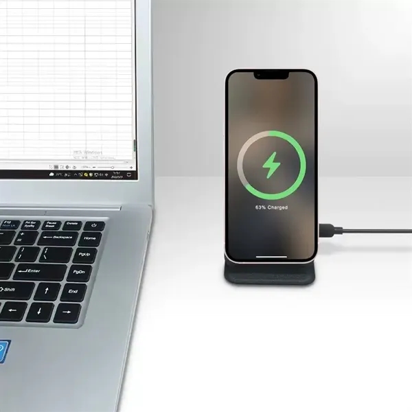 Slim Foldable Wireless Charger *Fast Charge 15W* - Slim Foldable Wireless Charger *Fast Charge 15W* - Image 3 of 7