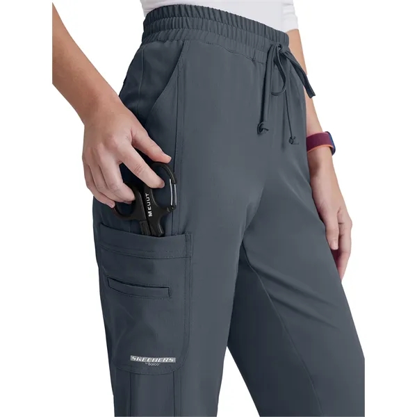 Skechers - Women's Six-Pocket Tapered Leg Gamma Scrub Pant - Skechers - Women's Six-Pocket Tapered Leg Gamma Scrub Pant - Image 37 of 45