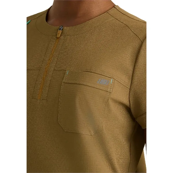 Skechers Ripstop Collection - Women's Two-Pocket Round Ne... - Skechers Ripstop Collection - Women's Two-Pocket Round Ne... - Image 5 of 17