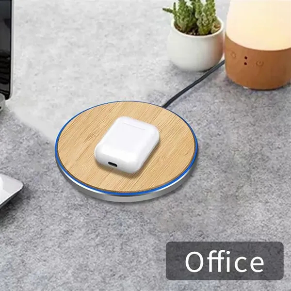 15W QI Certified Bamboo Charging Pad - 15W QI Certified Bamboo Charging Pad - Image 4 of 4