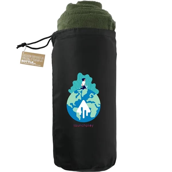 100% Recycled PET Fleece Blanket with RPET Pouch - 100% Recycled PET Fleece Blanket with RPET Pouch - Image 13 of 16
