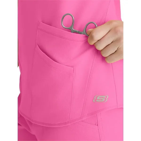 Skechers - Women's Three-Pocket Curved V-Neck Breeze Scru... - Skechers - Women's Three-Pocket Curved V-Neck Breeze Scru... - Image 44 of 59