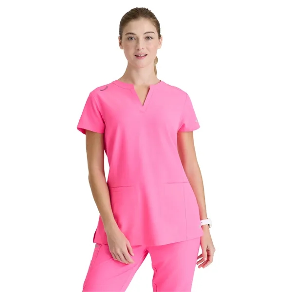 Skechers - Women's Two-Pocket Placket V-Neck Coast Scrub Top - Skechers - Women's Two-Pocket Placket V-Neck Coast Scrub Top - Image 28 of 32