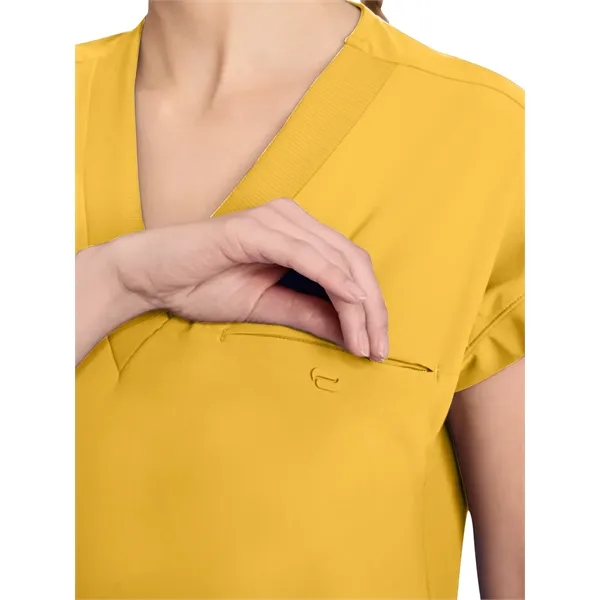 Infinity Pursuit - Women's 1-Pocket V-Neck Top - Infinity Pursuit - Women's 1-Pocket V-Neck Top - Image 5 of 23