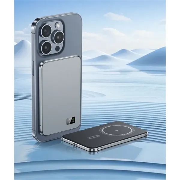 3-1 Ultra Slim Magsafe Power Bank 5000 mAh - 3-1 Ultra Slim Magsafe Power Bank 5000 mAh - Image 5 of 10