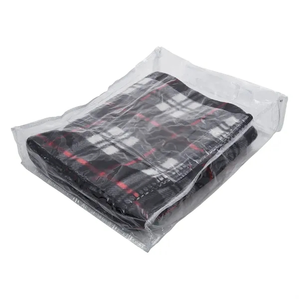Fraser Fleece Blanket - Fraser Fleece Blanket - Image 6 of 14