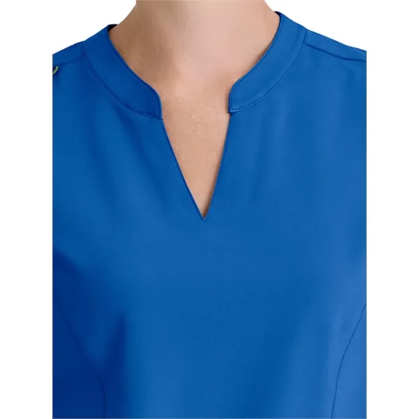 Grey's Anatomy Evolve Stretch - Women's Two Pocket Notch ... - Grey's Anatomy Evolve Stretch - Women's Two Pocket Notch ... - Image 13 of 17