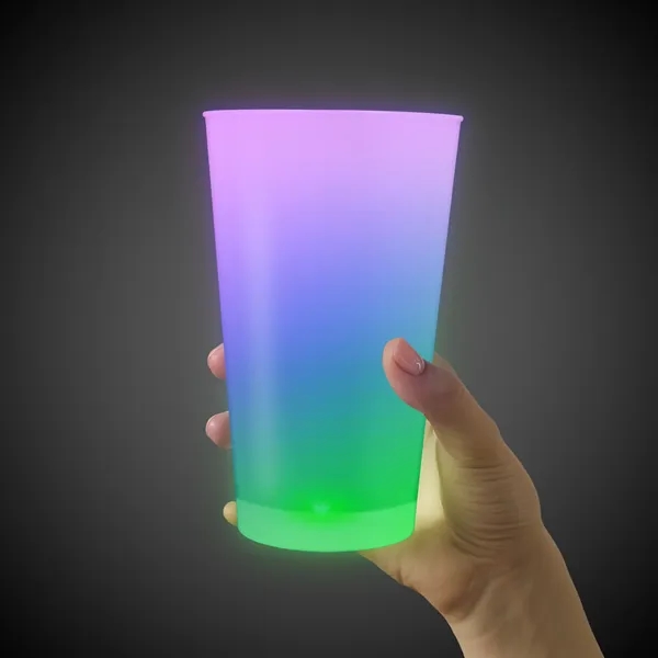 LED Glow Light Up Neon Look 16 oz Pint Glass - LED Glow Light Up Neon Look 16 oz Pint Glass - Image 2 of 9