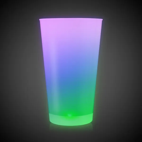 LED Glow Light Up Neon Look 16 oz Pint Glass - LED Glow Light Up Neon Look 16 oz Pint Glass - Image 8 of 9