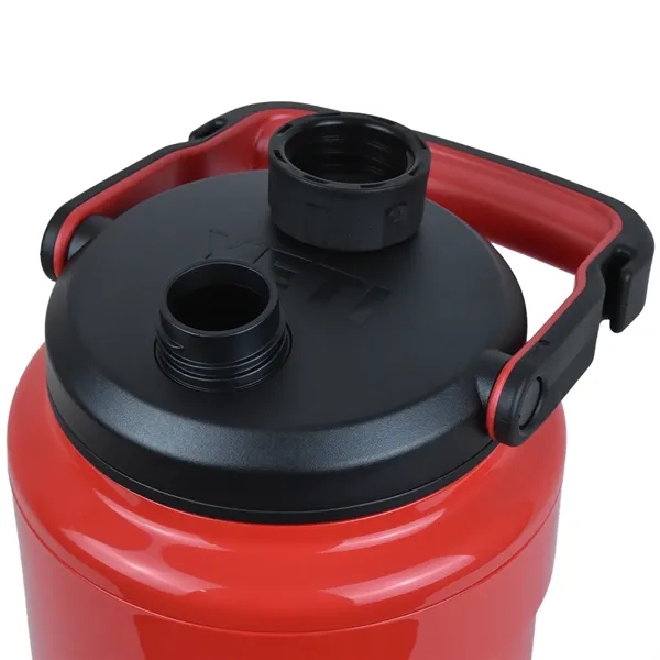 YETI® Silo™ Half Gallon Jug w/ MagDock™ Chug Cap - YETI® Silo™ Half Gallon Jug w/ MagDock™ Chug Cap - Image 5 of 9