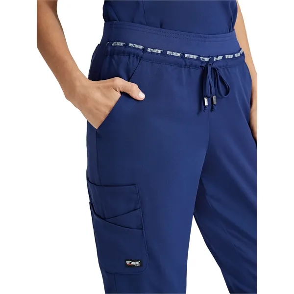 Grey's Anatomy Spandex Stretch - Women's Seven-Pocket Ser... - Grey's Anatomy Spandex Stretch - Women's Seven-Pocket Ser... - Image 17 of 41