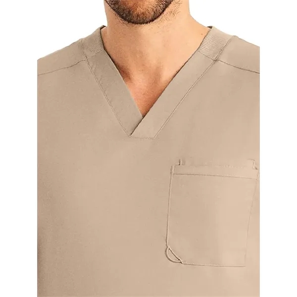 Landau - ProFlex - Men's Two-Pocket Tuckable V-Neck Top - Landau - ProFlex - Men's Two-Pocket Tuckable V-Neck Top - Image 37 of 47
