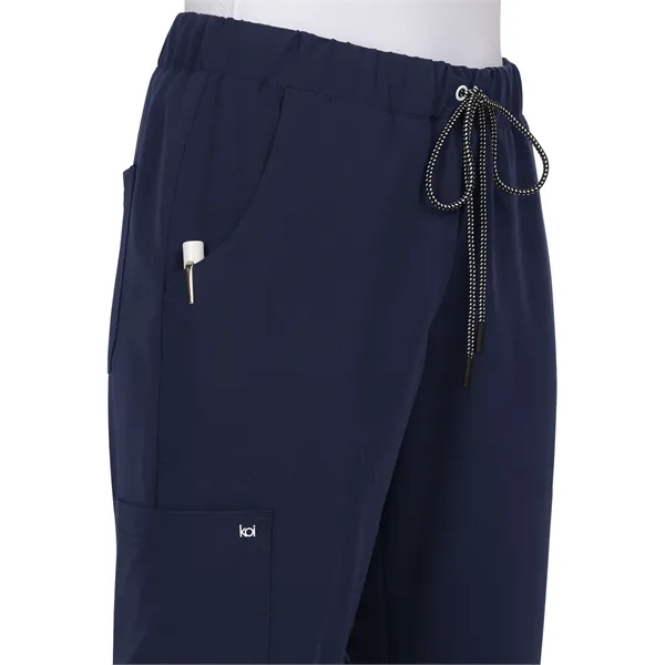 koi - Next Gen - Women's Five-Pocket Cargo Everyday Hero ... - koi - Next Gen - Women's Five-Pocket Cargo Everyday Hero ... - Image 51 of 65