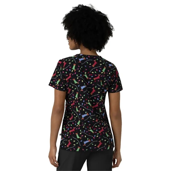 Wink - Fashion Prints - Women's V-Neck Print Scrub Top - Wink - Fashion Prints - Women's V-Neck Print Scrub Top - Image 4 of 13