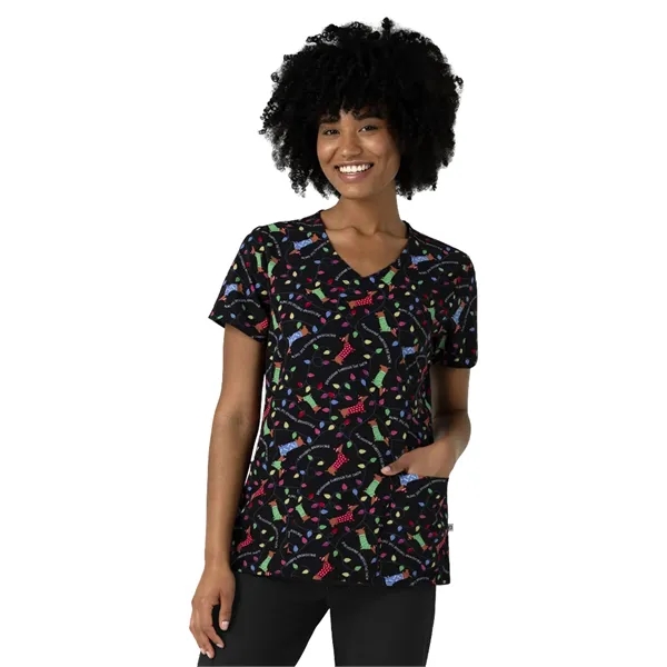 Wink - Fashion Prints - Women's V-Neck Print Scrub Top - Wink - Fashion Prints - Women's V-Neck Print Scrub Top - Image 8 of 13