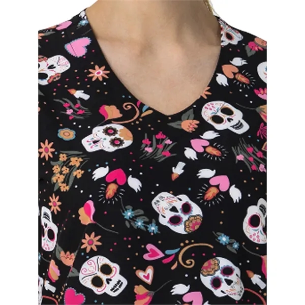 Wink - Fashion Prints - Women's V-Neck Print Scrub Top - Wink - Fashion Prints - Women's V-Neck Print Scrub Top - Image 13 of 13