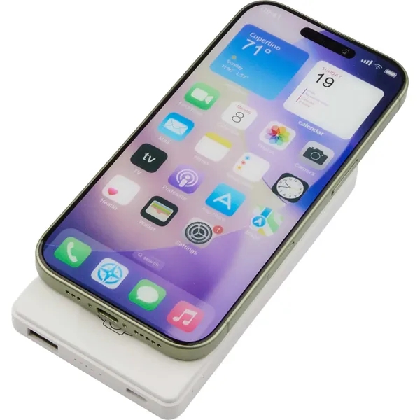 4000mAh MagClick™ PowerBank with iWatch Charger - 4000mAh MagClick™ PowerBank with iWatch Charger - Image 4 of 25