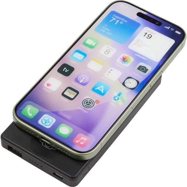 4000mAh MagClick™ PowerBank with iWatch Charger - 4000mAh MagClick™ PowerBank with iWatch Charger - Image 16 of 25