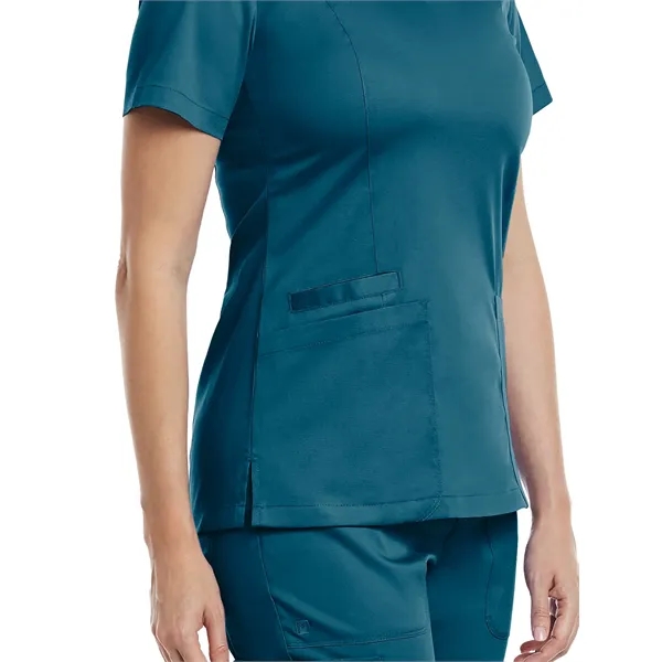 Maevn - Matrix - Women's Three-Pocket V-Neck Top - Maevn - Matrix - Women's Three-Pocket V-Neck Top - Image 3 of 39