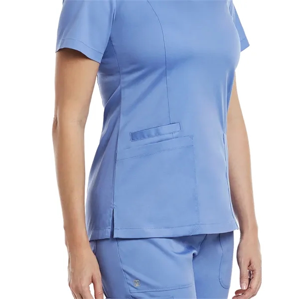 Maevn - Matrix - Women's Three-Pocket V-Neck Top - Maevn - Matrix - Women's Three-Pocket V-Neck Top - Image 7 of 39