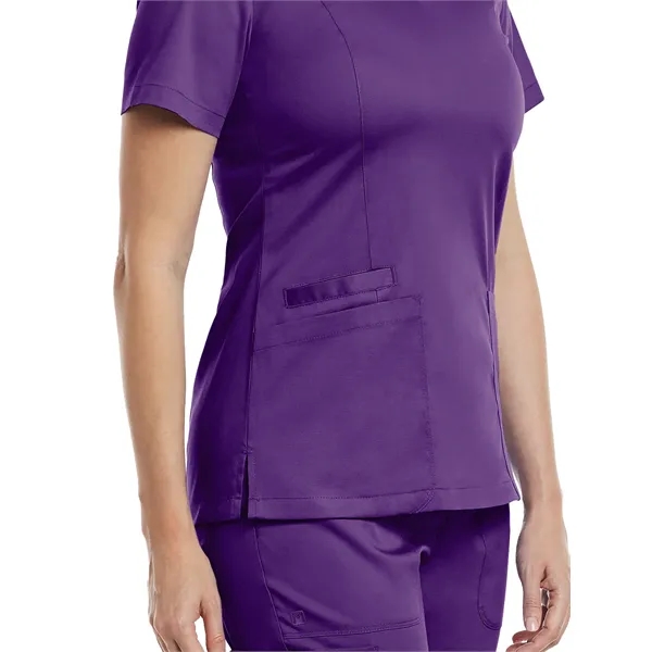Maevn - Matrix - Women's Three-Pocket V-Neck Top - Maevn - Matrix - Women's Three-Pocket V-Neck Top - Image 13 of 39
