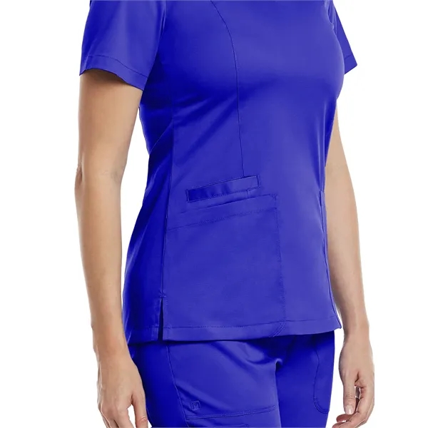 Maevn - Matrix - Women's Three-Pocket V-Neck Top - Maevn - Matrix - Women's Three-Pocket V-Neck Top - Image 18 of 39
