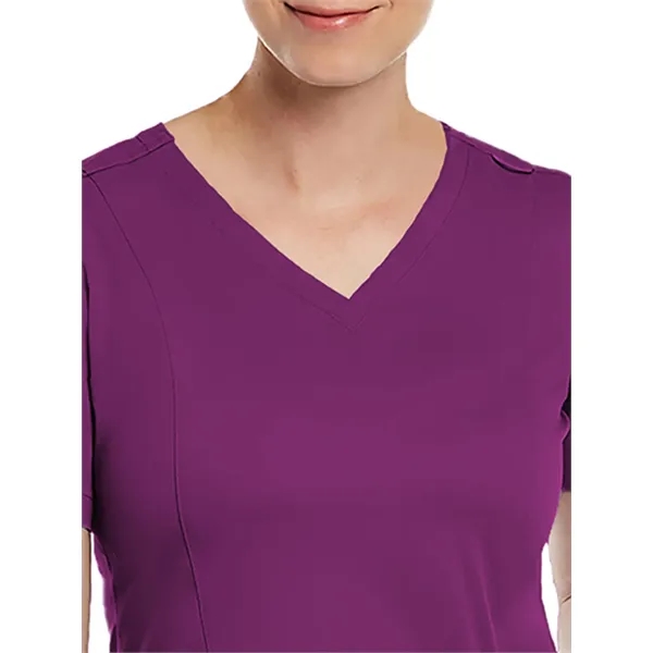Maevn - Matrix - Women's Three-Pocket V-Neck Top - Maevn - Matrix - Women's Three-Pocket V-Neck Top - Image 21 of 39