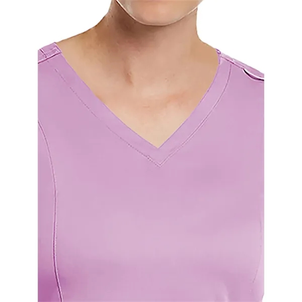 Maevn - Matrix - Women's Three-Pocket V-Neck Top - Maevn - Matrix - Women's Three-Pocket V-Neck Top - Image 27 of 39