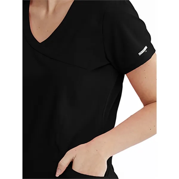 Skechers - Women's Three-Pocket Crossover V-Neck Reliance... - Skechers - Women's Three-Pocket Crossover V-Neck Reliance... - Image 5 of 44