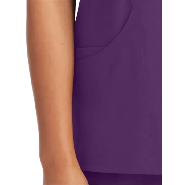 Skechers - Women's Three-Pocket Crossover V-Neck Reliance... - Skechers - Women's Three-Pocket Crossover V-Neck Reliance... - Image 13 of 44