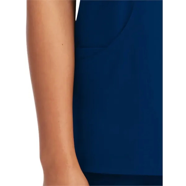 Skechers - Women's Three-Pocket Crossover V-Neck Reliance... - Skechers - Women's Three-Pocket Crossover V-Neck Reliance... - Image 25 of 44