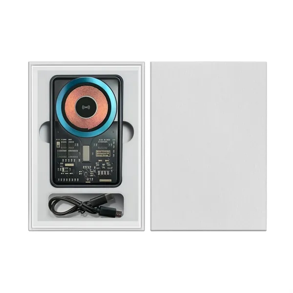 Cyborg MagSafe Power Bank - Cyborg MagSafe Power Bank - Image 6 of 8