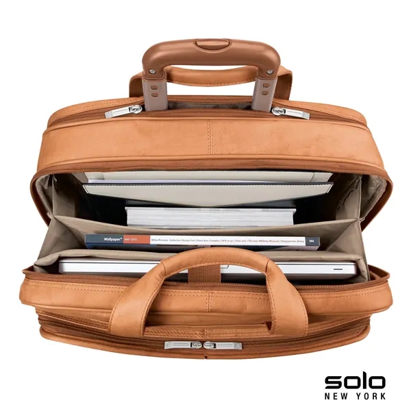 Solo New York Walker Leather Rolling Case - Solo New York Walker Leather Rolling Case - Image 14 of 15