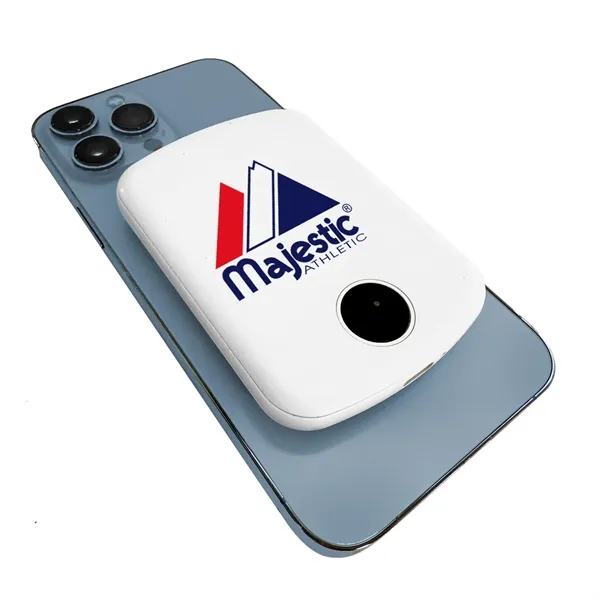 5000 mAh Magnetic Wireless Charging Power Bank - 5000 mAh Magnetic Wireless Charging Power Bank - Image 2 of 4