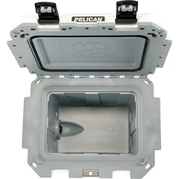Pelican™ 30QT Cooler WHITE