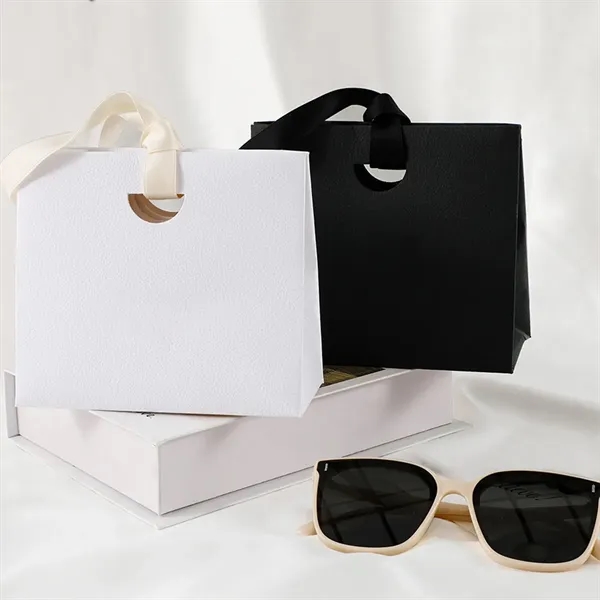 Paper gift bags with ribbon handle reusable birthday holiday - Paper gift bags with ribbon handle reusable birthday holiday - Image 2 of 4