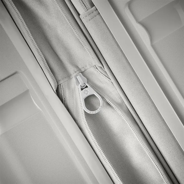 Samsonite Outline Pro Carry-on
