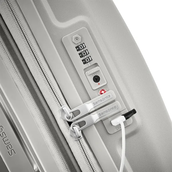 Samsonite Outline Pro Carry-on