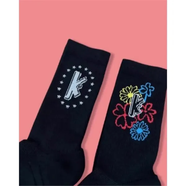 Apparel Trendy Crew Socks Patterned Casual Knit Hosiery Wear - Apparel Trendy Crew Socks Patterned Casual Knit Hosiery Wear - Image 2 of 4