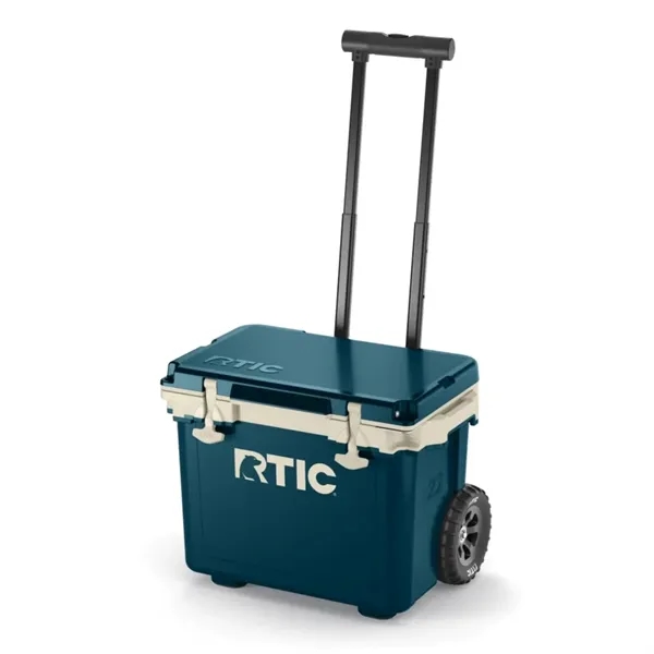 22 QT RTIC® Ultra-Light Wheeled Hard Cooler Ice Chest